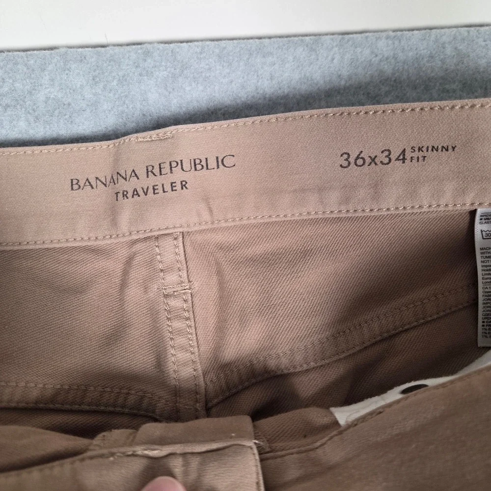 Banana Republic Mens 36x34 Traveler Skinny Fit Chino Pants Khaki 266636-02
